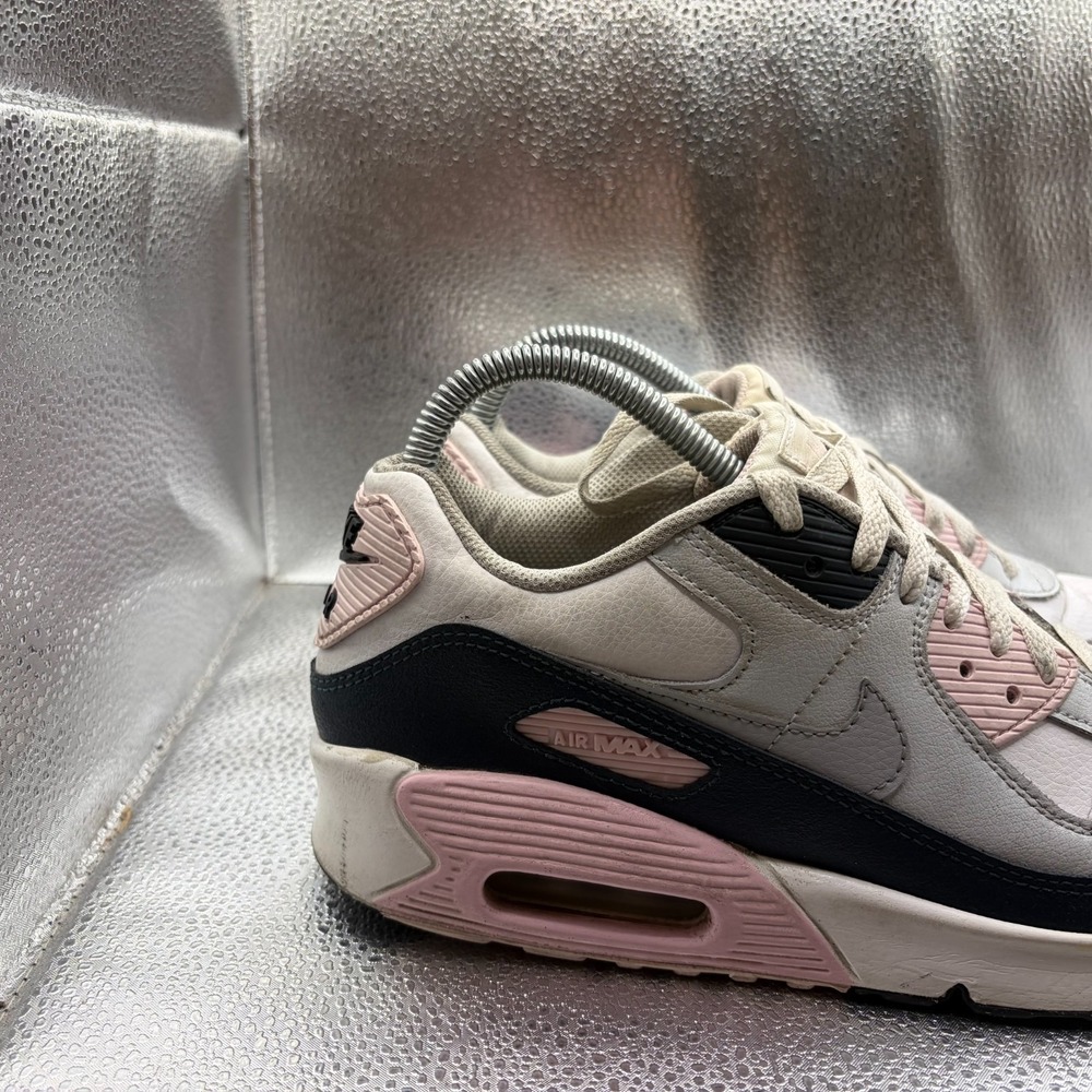 Size 7Y Nike Air Max 90 White Pink Kids Athletic Sneaker Shoes HF6358-104 - Picture 3 of 11